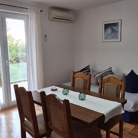 Apartmani Jelena Petrcane Esterno foto