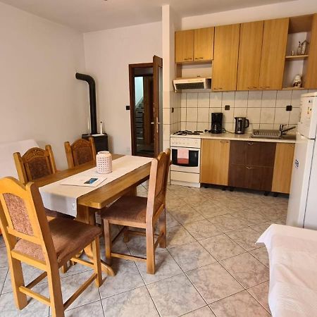 Apartmani Jelena Petrcane Camera foto