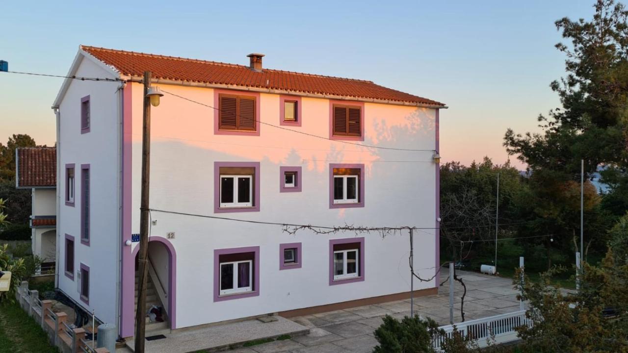 Apartmani Jelena Petrcane Esterno foto